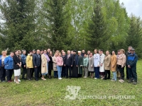 Благочинный Чишминского округа принял участие в международной акции «Сад памяти»»
